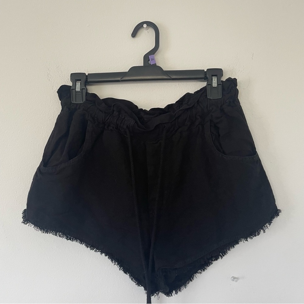 Linen Young Fabulous and Broke Women’s Black Shorts Size M